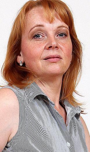Czech Redhead Lady Marg Facesitting A Boy