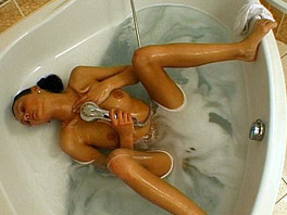 Laura Takes an Extensive Bath