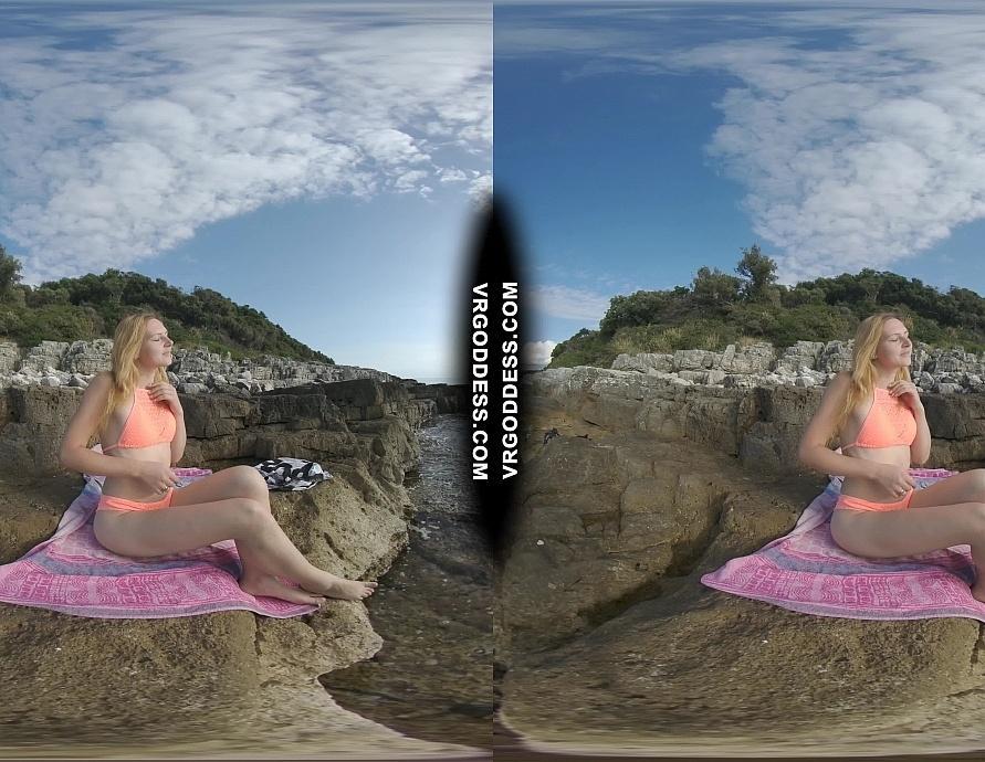 Risky Public Beach Masturbating on Vacation with Hot Ginger Lea Sunbathing and Vibrating Rfo