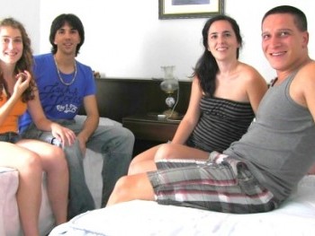 Real Couples' Exchanges: the Breys vs Dafne and Alex... Pure Tension