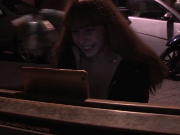Little Ashley's Video Calls in the Middle of the Street to Get a Stranger to Make Her Company