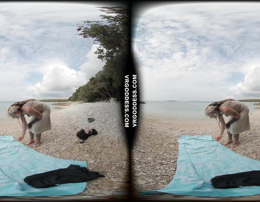 Brille Naked And Masturbating On A Nudist Beach In Italy While On Vacation
