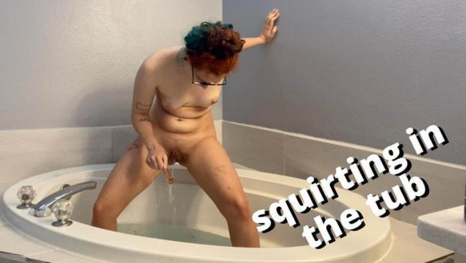 Squirt Into The Tub & Cumming W The Jets