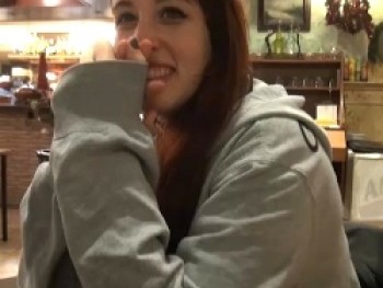 Cena De Placer Con La Pelirroja Lilyan