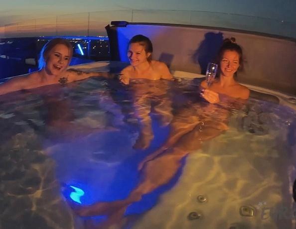 Priavate Jacuzzi Summer Nights With Rebeka Ruby Melonie And Lea Touching Fingering And Late Night