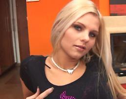 Mia Angel