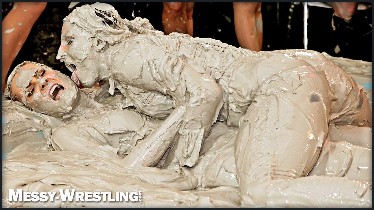 Freak Up Your Fancy with a Full Body Blast of Mud!