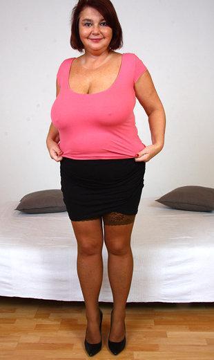 Huge Tits Euro Mom Eva Facesitting And Stockings