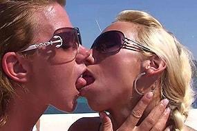 Hot Lesbian Action Outdoors