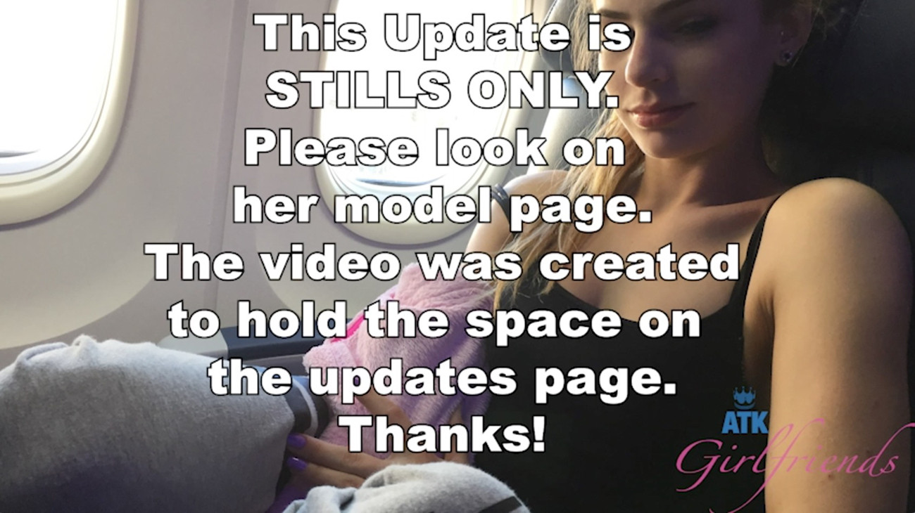Sydney Cole BTS