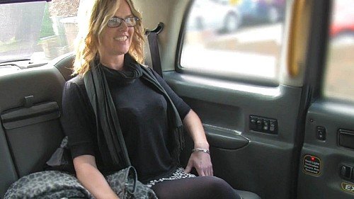 Sexy Mature MILF Seduces Driver