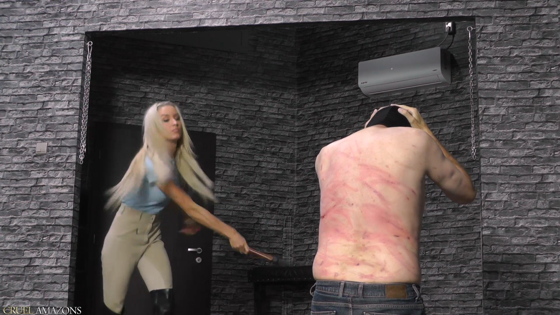 Cruel Bullwhipping Session