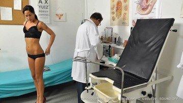 Sporty Babe Gets Undressed At Doctor Spy Cam Video