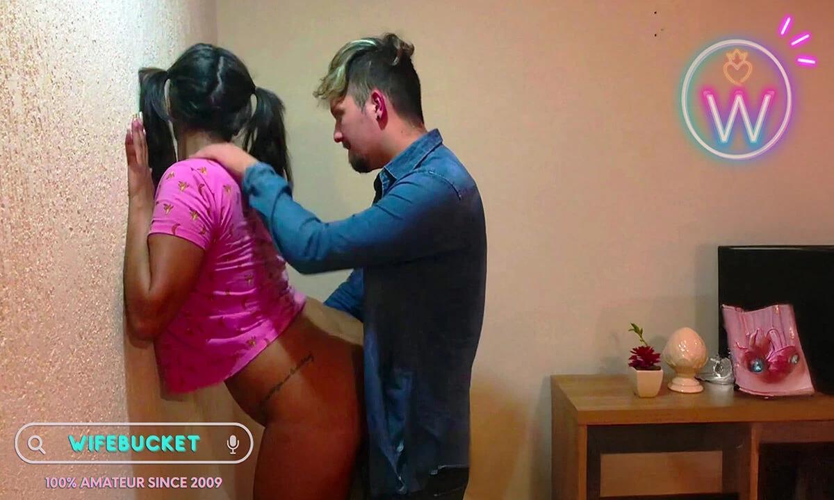 She Started With Riding, Then Bent Over For Doggystyle
