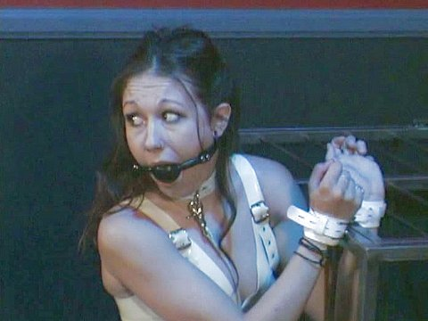 Sinn Sage Gets Serviced By Anastasia Pierce
