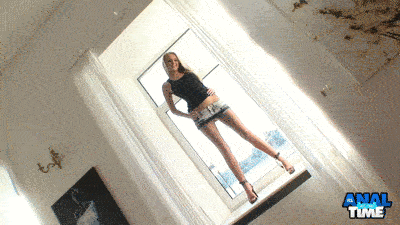 Blonde Beauty Gaping Anal!