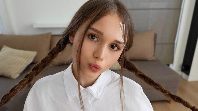 A Stranger Asked For Help, But Instead She Got Fucked Hard. Cum On Face