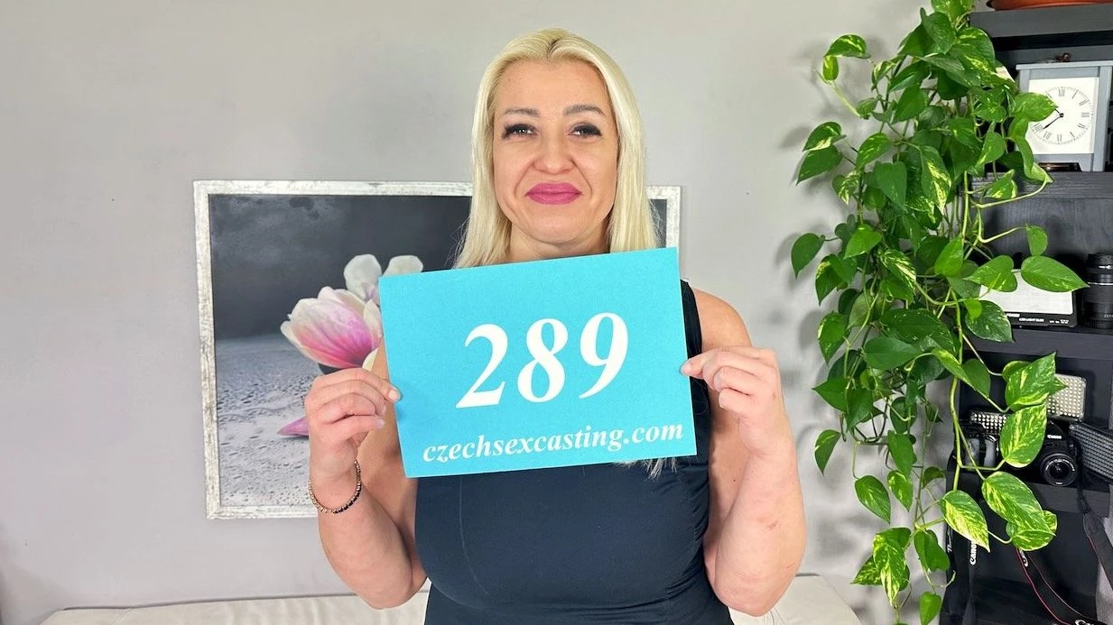 Mature Lady Gets Banged in a Casting