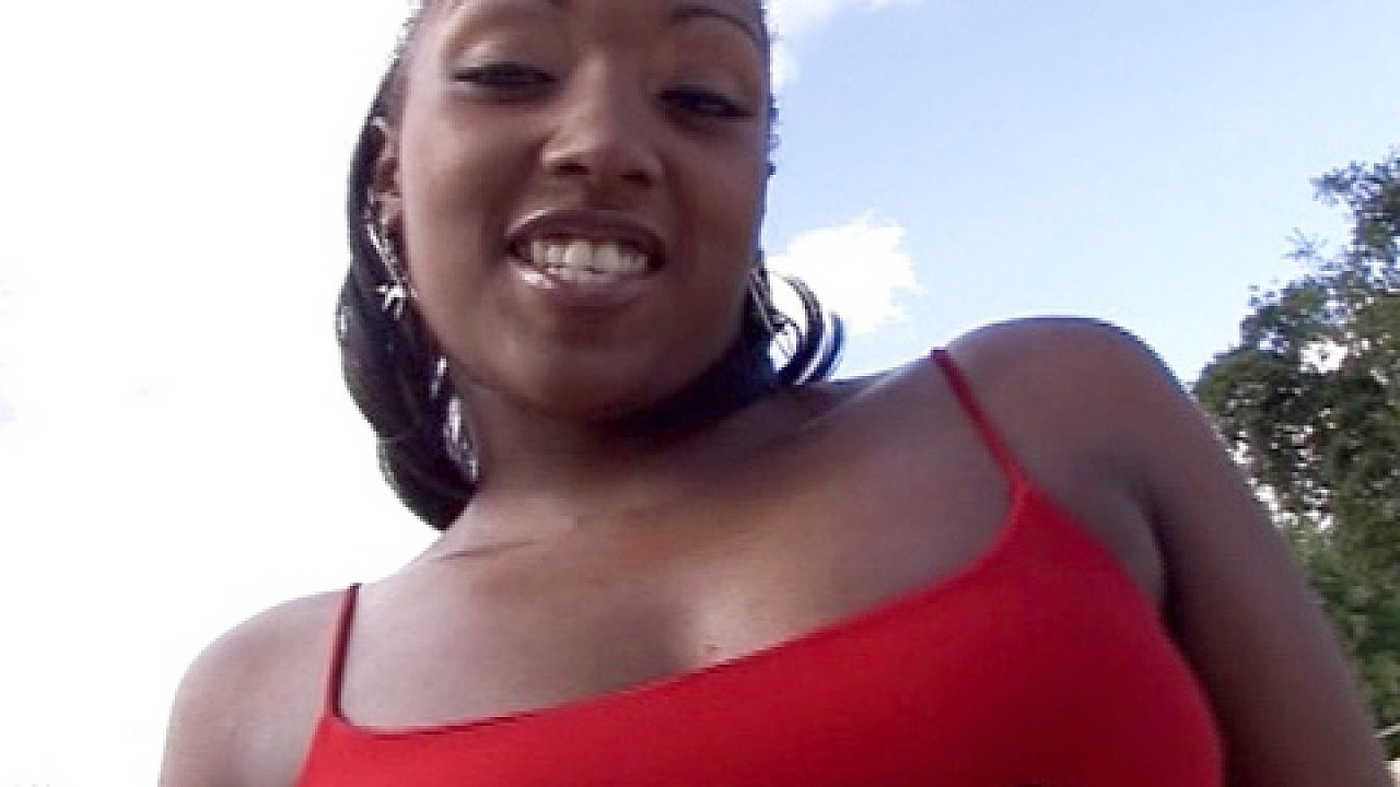 Niya Loves Bareback And Has Black Skin