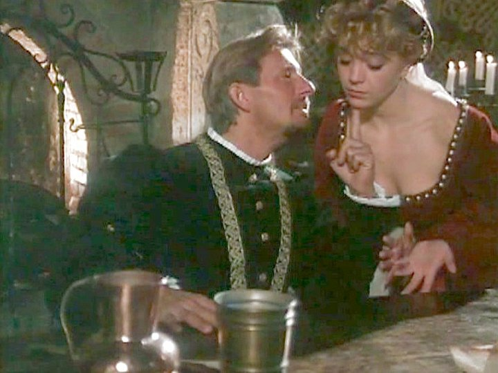 Beautiful Medieval Babe Gets Ass Fucked