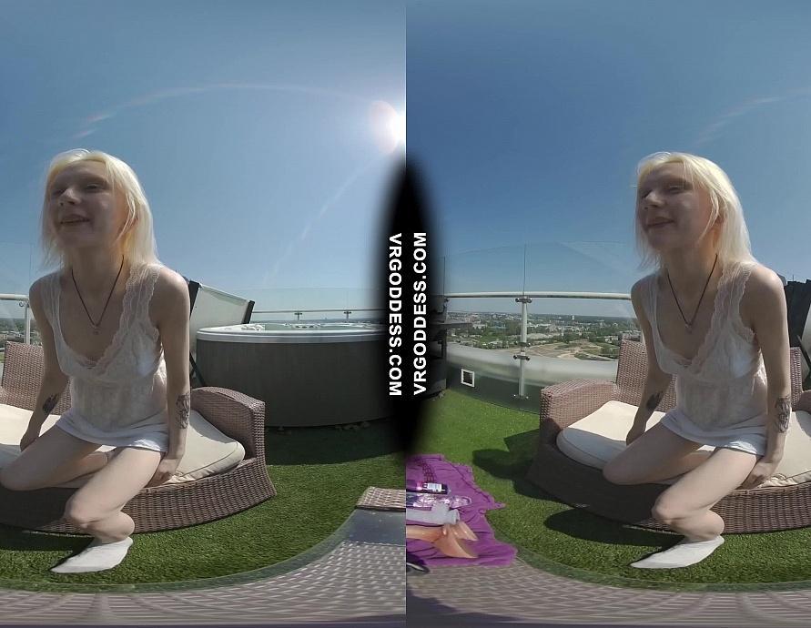 Skinny Pale Ingrida Rooftop Masturbating in the Afternoon Sun