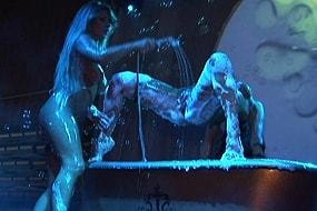 Dirty Lesbian Sexshow