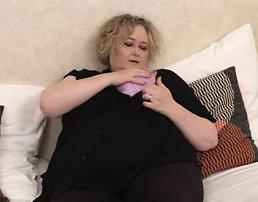 Megina Masturbates