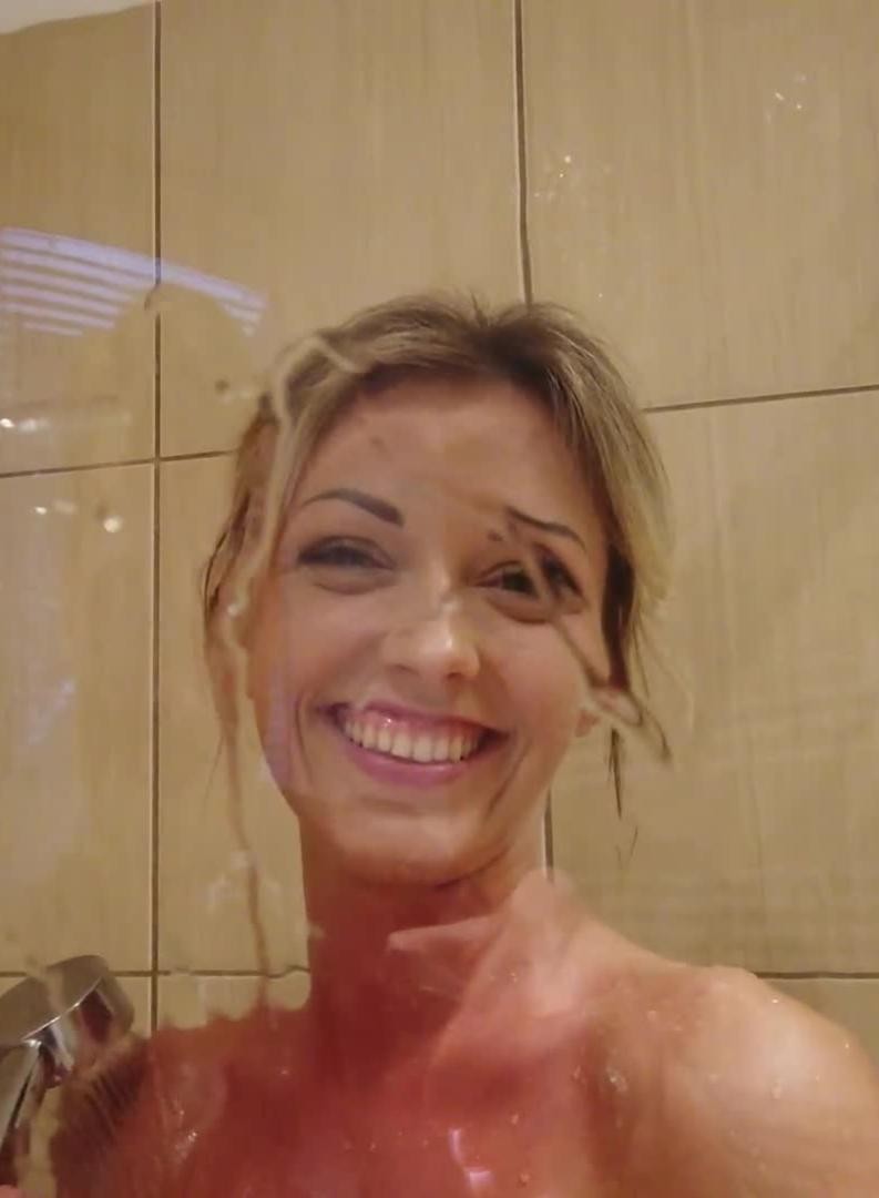 Supermodel Tiffany Shows Her Beautiful Body Tight Pussy and Perfect Tits