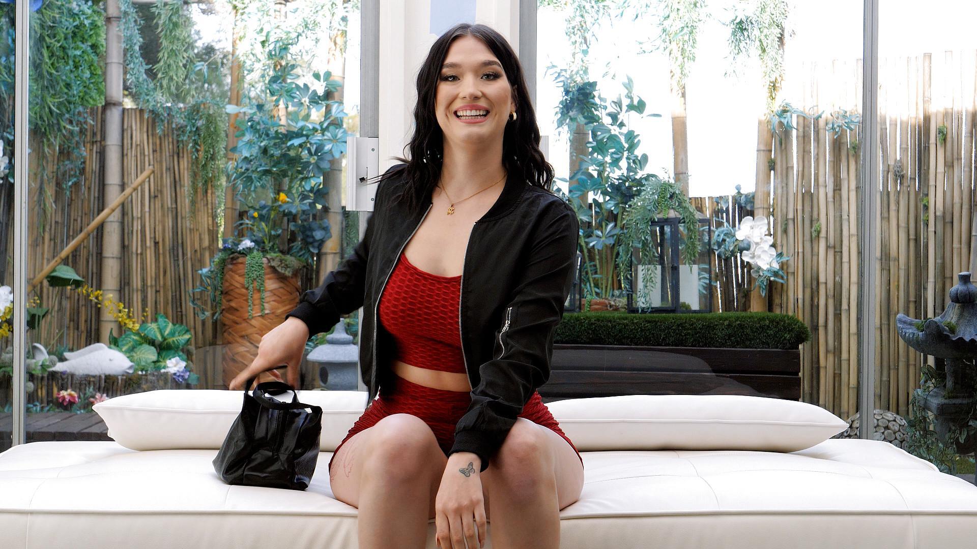 Valet Parks A BBC Inside Her For A Job