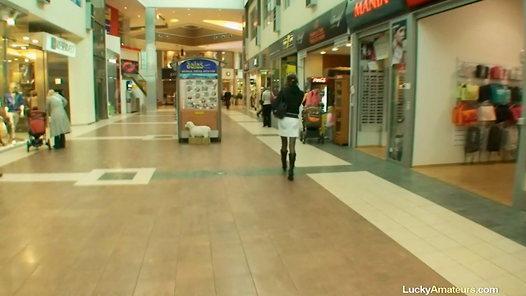 Silvie Delux Sex With 2 Guys At Shopping Mall Toilet