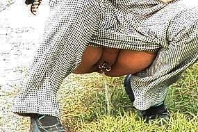 Pierced Pussy Peeing
