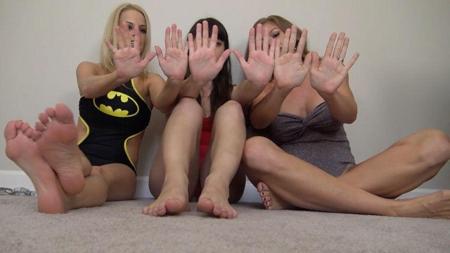 Tall, Medium, Small : Body Comparison