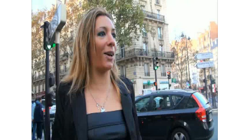Keyra, 27, Visiting Paris Finds Herself in an Impulsive Trio!