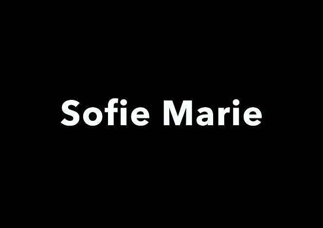 Sofie Masturbates with a Glass Dildo