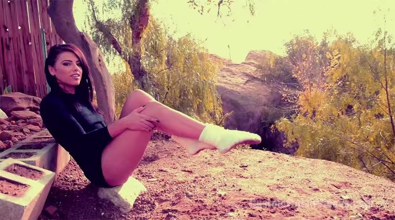 Adriana Chechik’S Muddy Socks