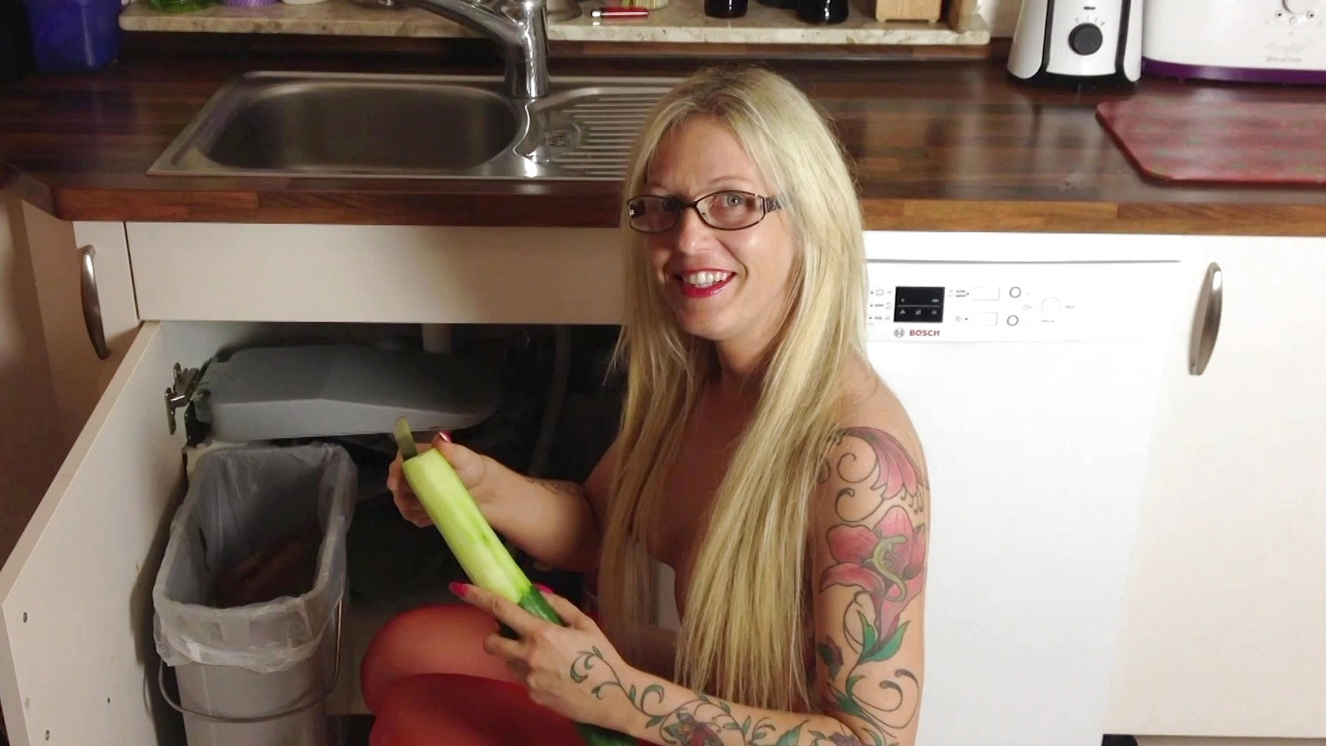 German Whore Using an English Cucumber to Sate Her Horny Hot Passions