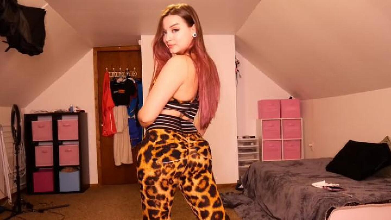Nsfw Leggings Try On Haul With Twerking