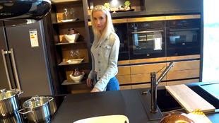 Royal Flittchen - Fucking for the New Kitchen!