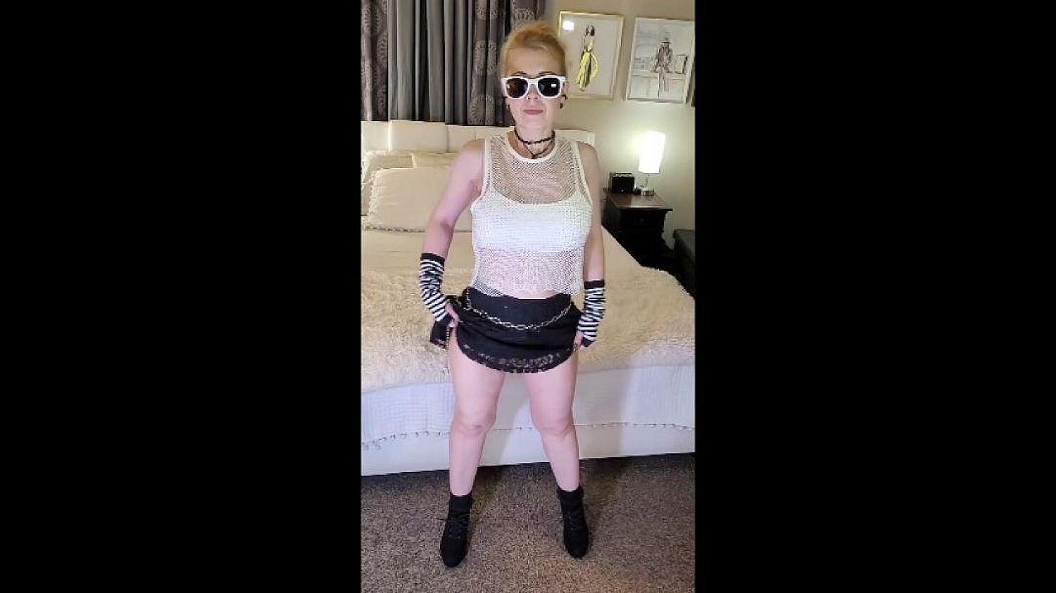 Customs Hot Fashion 69 EP107