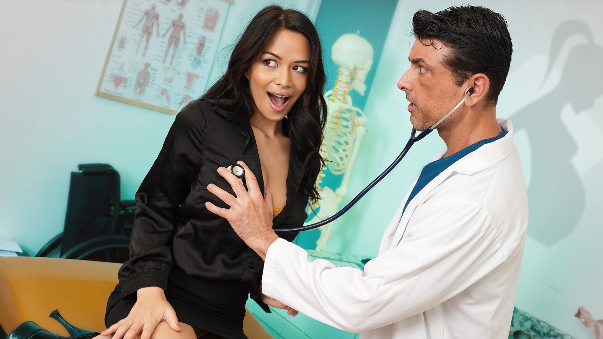 Scarlett Alexis Gets "Drilled" At The Breed Me Clinic