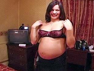 We're 18! We're the a Teens! Maxine (Pregnant)