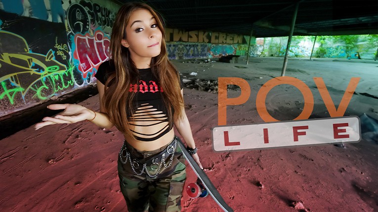 Hot Skater Girl