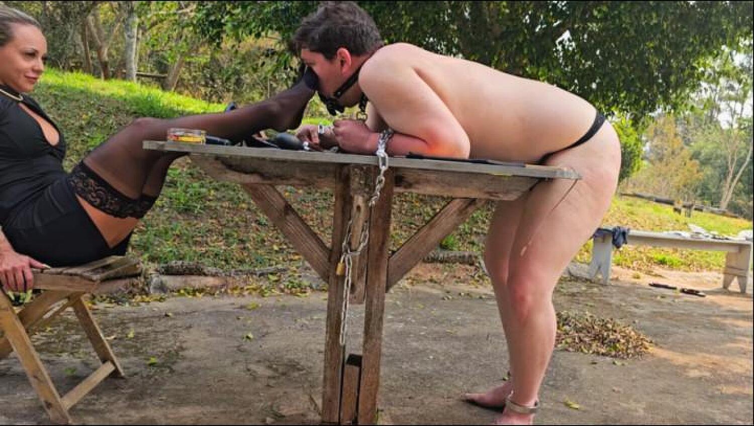 Smelling Nylons Of The Lady