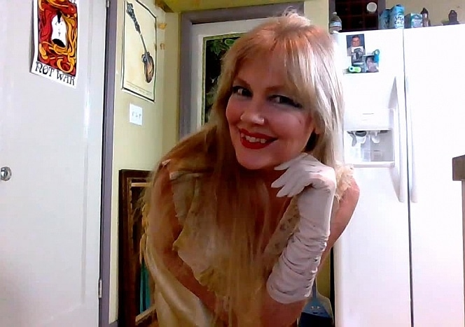 Yummygirlz Lilli-Video144-BTS