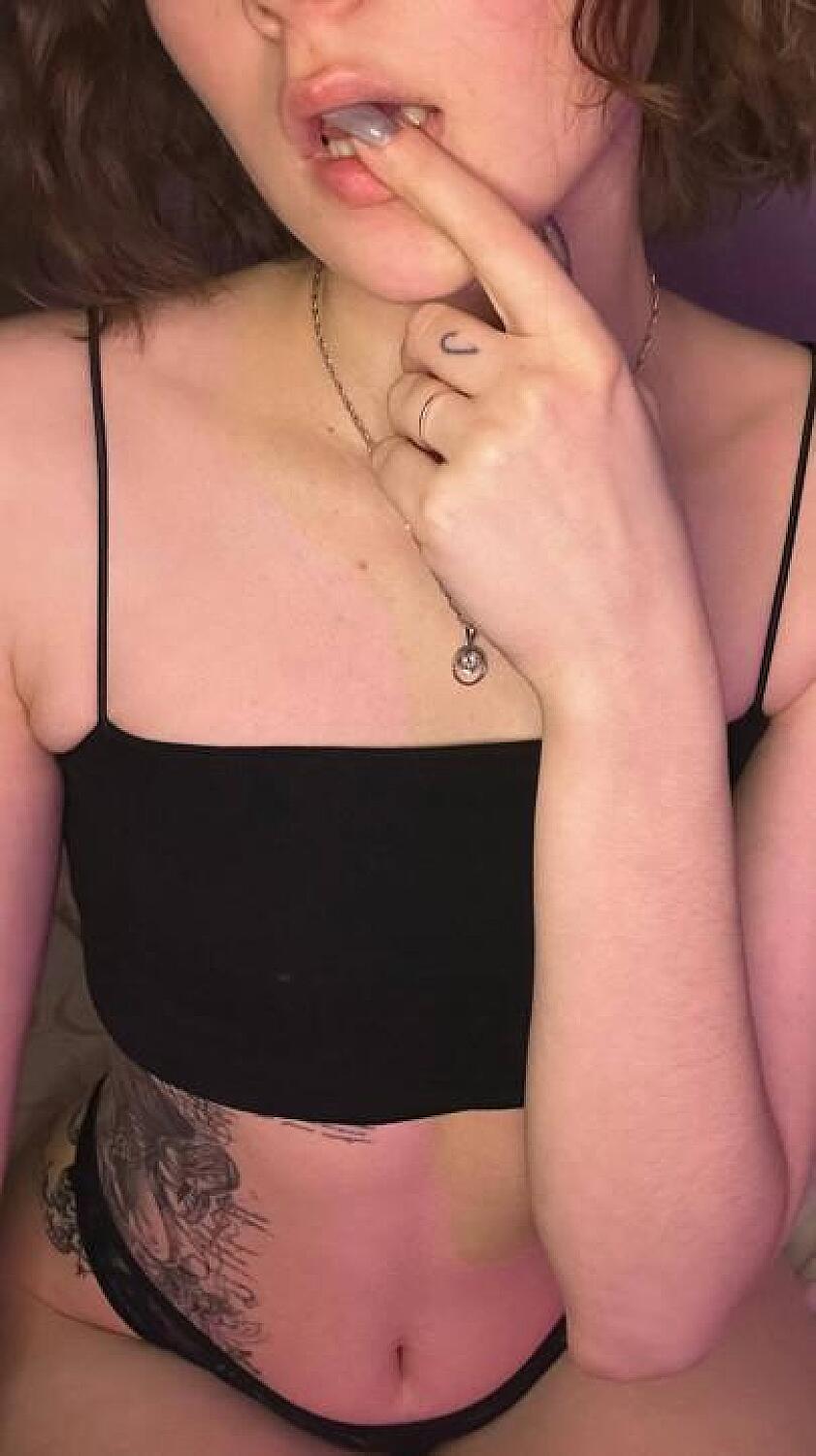 A Butt Plug In My Ass Helps Me Get A Juicy Orgasm From Pussy