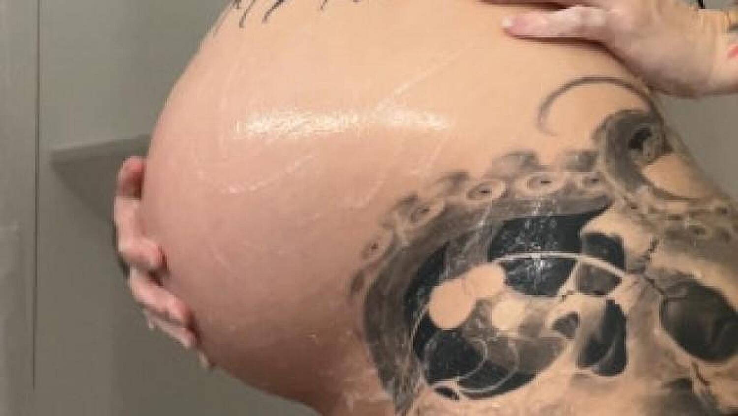 Pregnant Shower Fucking + Peeee