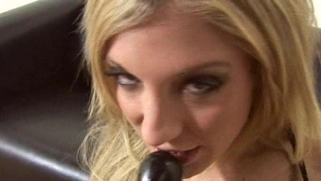 Amy Brooke Live