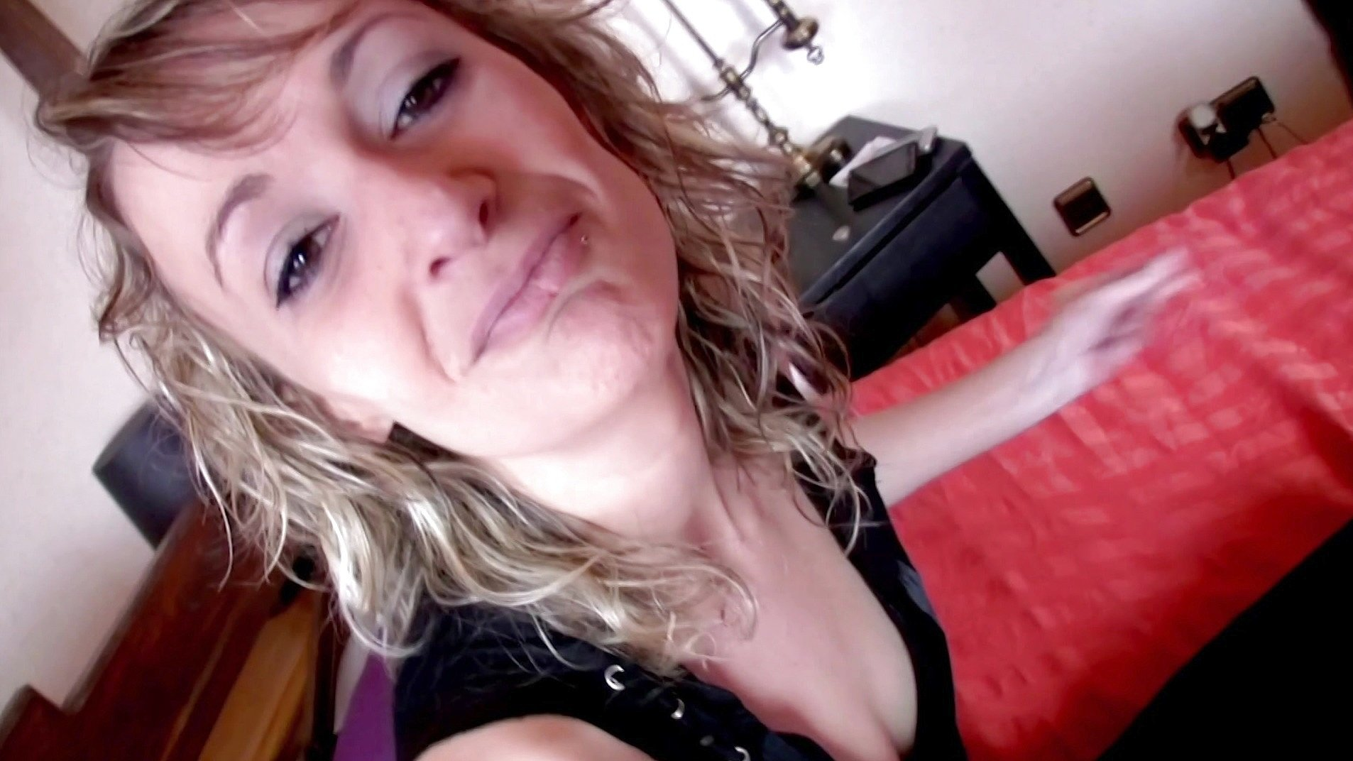 Amateur Scene Evy Sky Fucked By Her Man Then Jerks Him Off onto Her Face