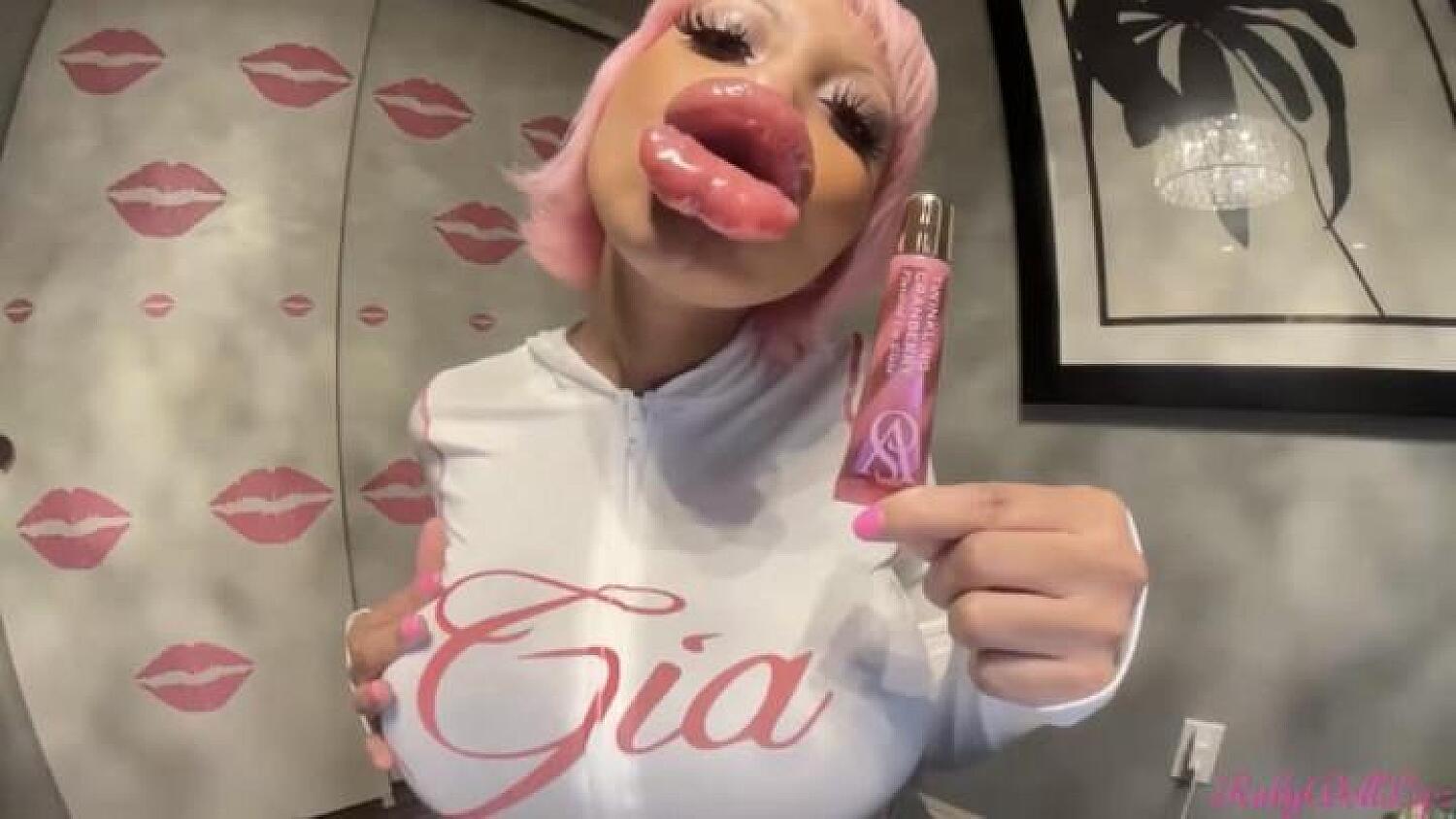 POV Twinkling Cranberry Gloss Kisses