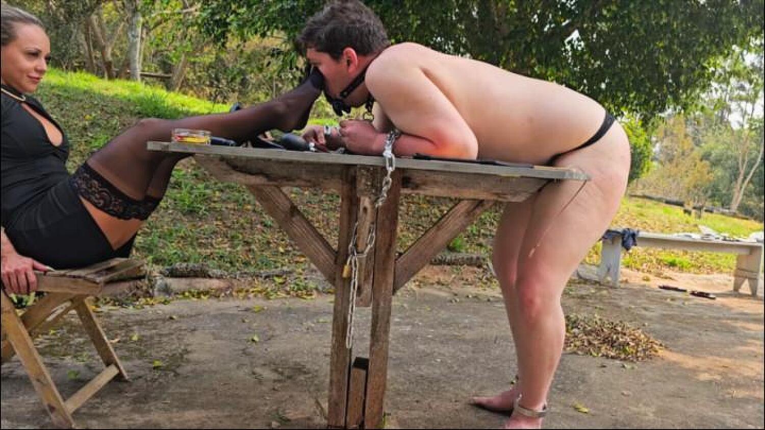 Smelling Nylons Of The Lady